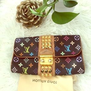 SOLD!!!! Louis Vuitton *LV* Monogram Clutch
